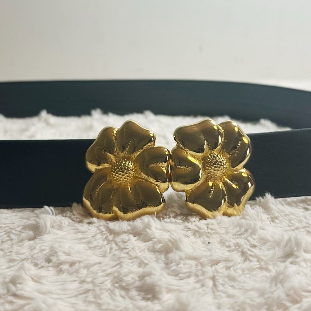 Vintage Paquette Leather Belt with Flower Buckle